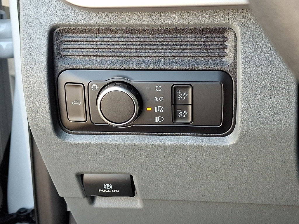 2027 Ford F-250SD XL