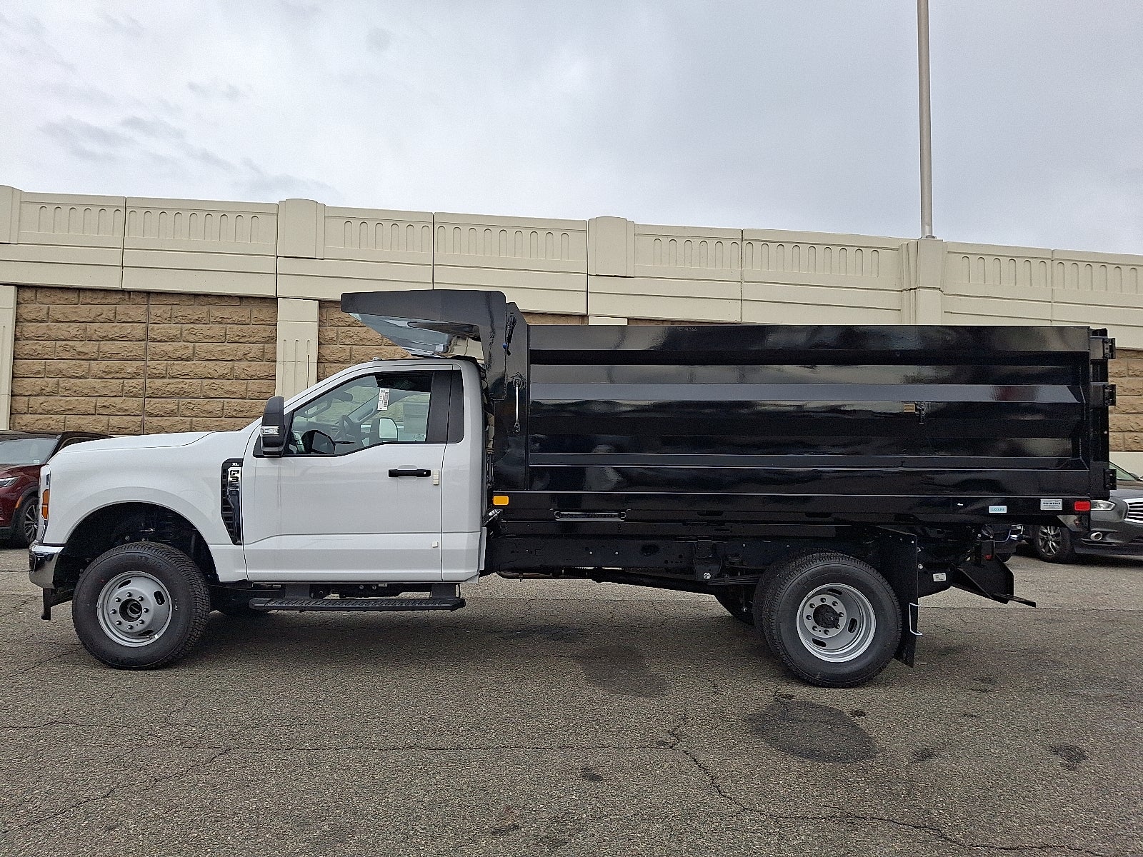 2024 Ford F-350SD XL DRW