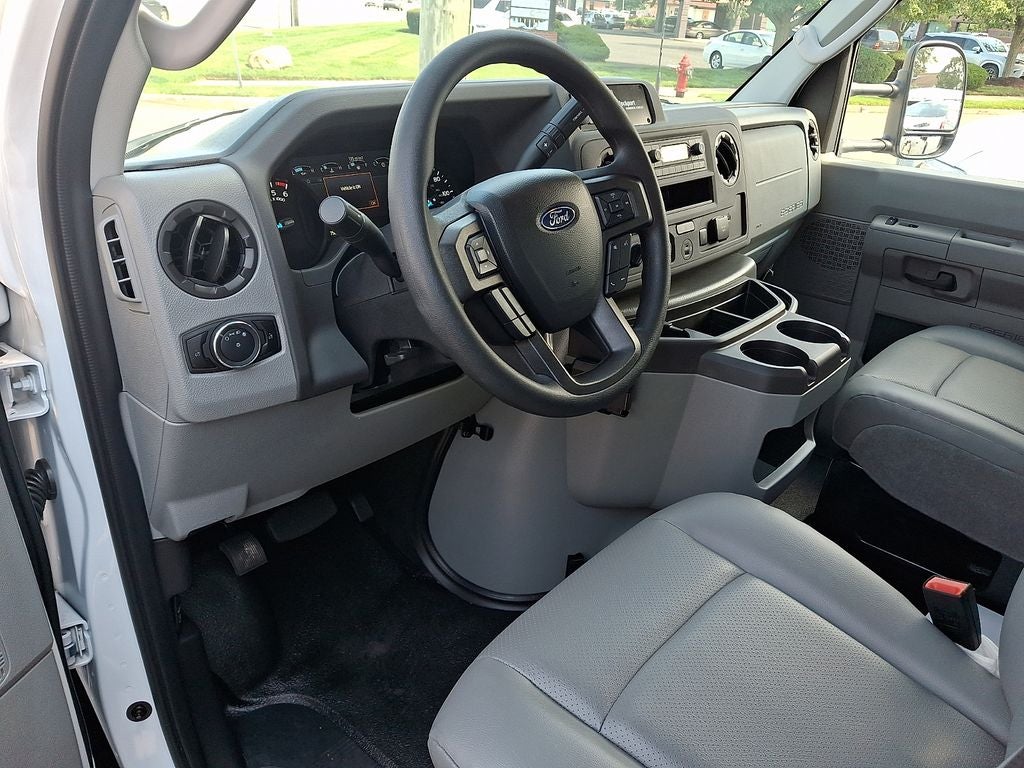 2027 Ford E-350SD Base Cutaway