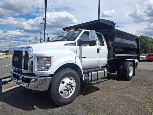 2025 Ford F-750SD Base