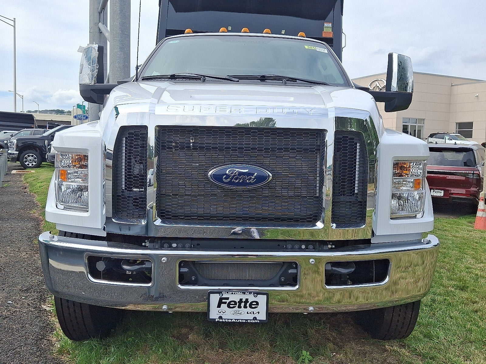 2025 Ford F-750SD Base