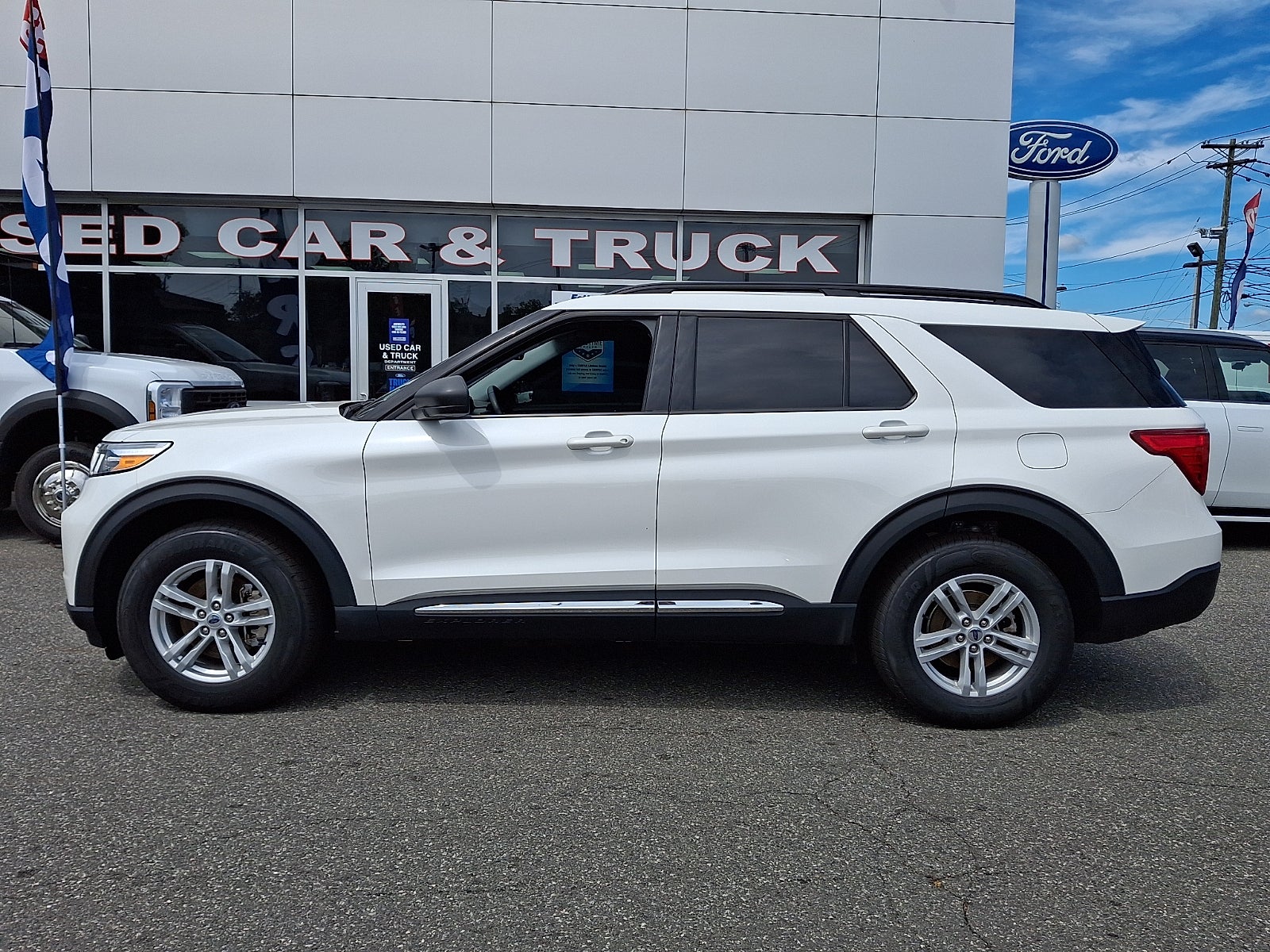 2024 Ford Explorer XLT