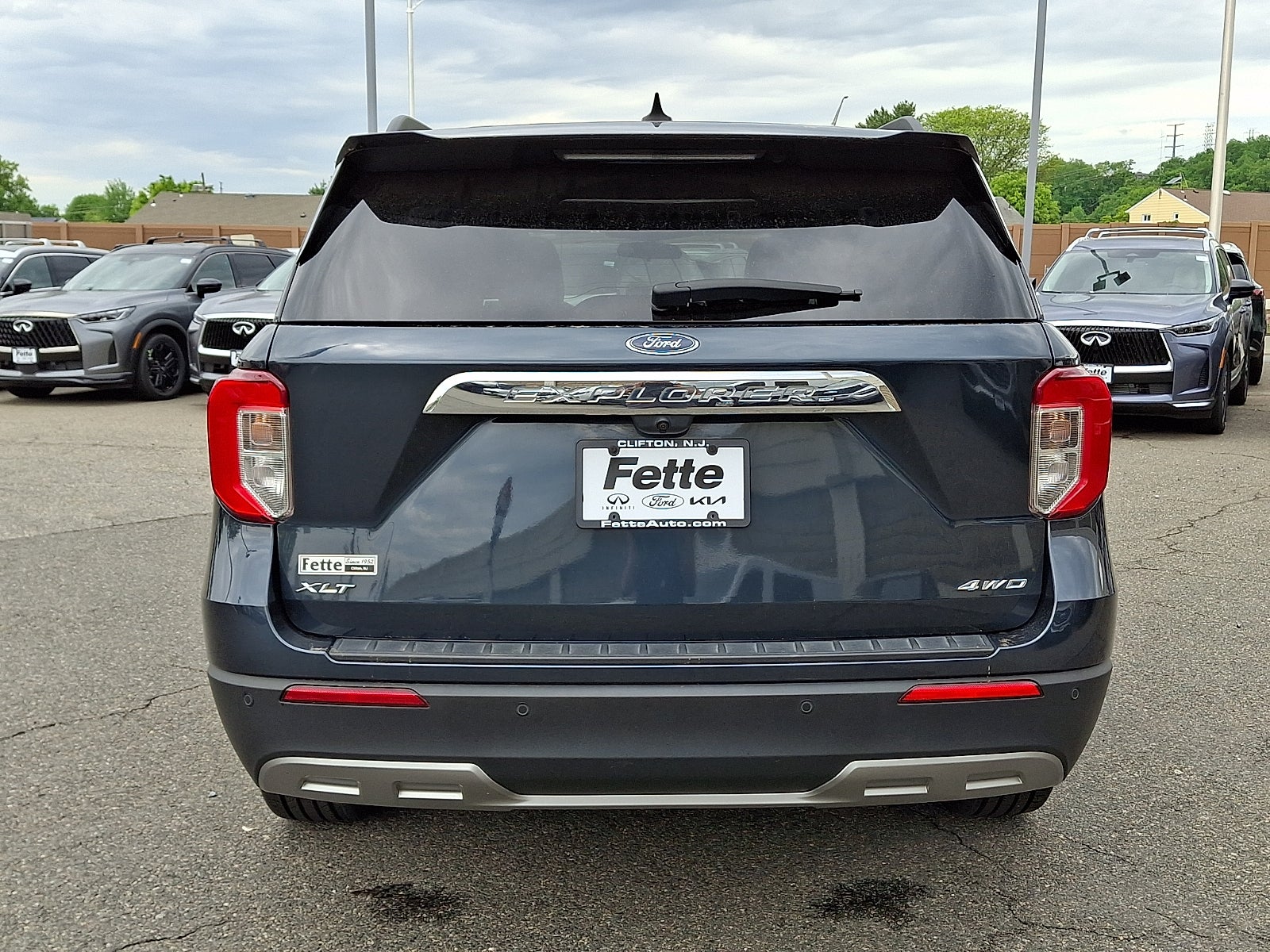 2023 Ford Explorer XLT