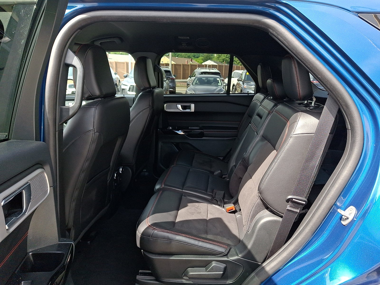 2023 Ford Explorer ST-Line