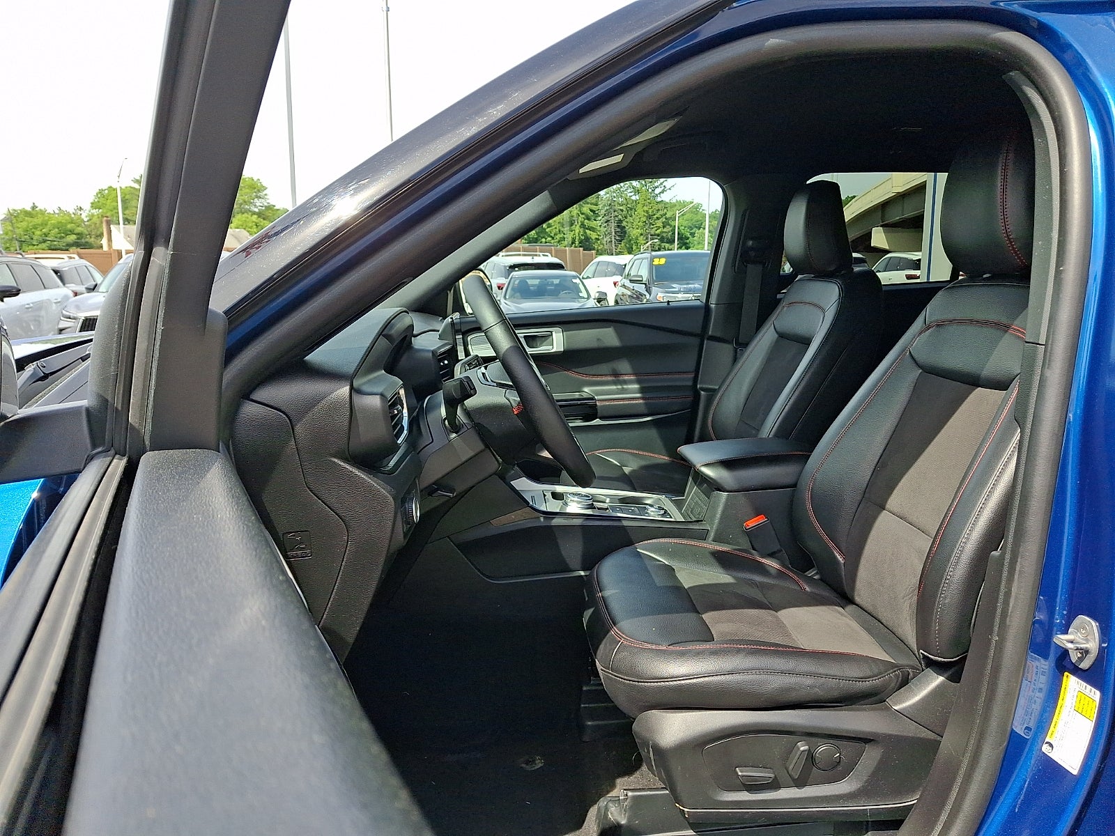 2023 Ford Explorer ST-Line