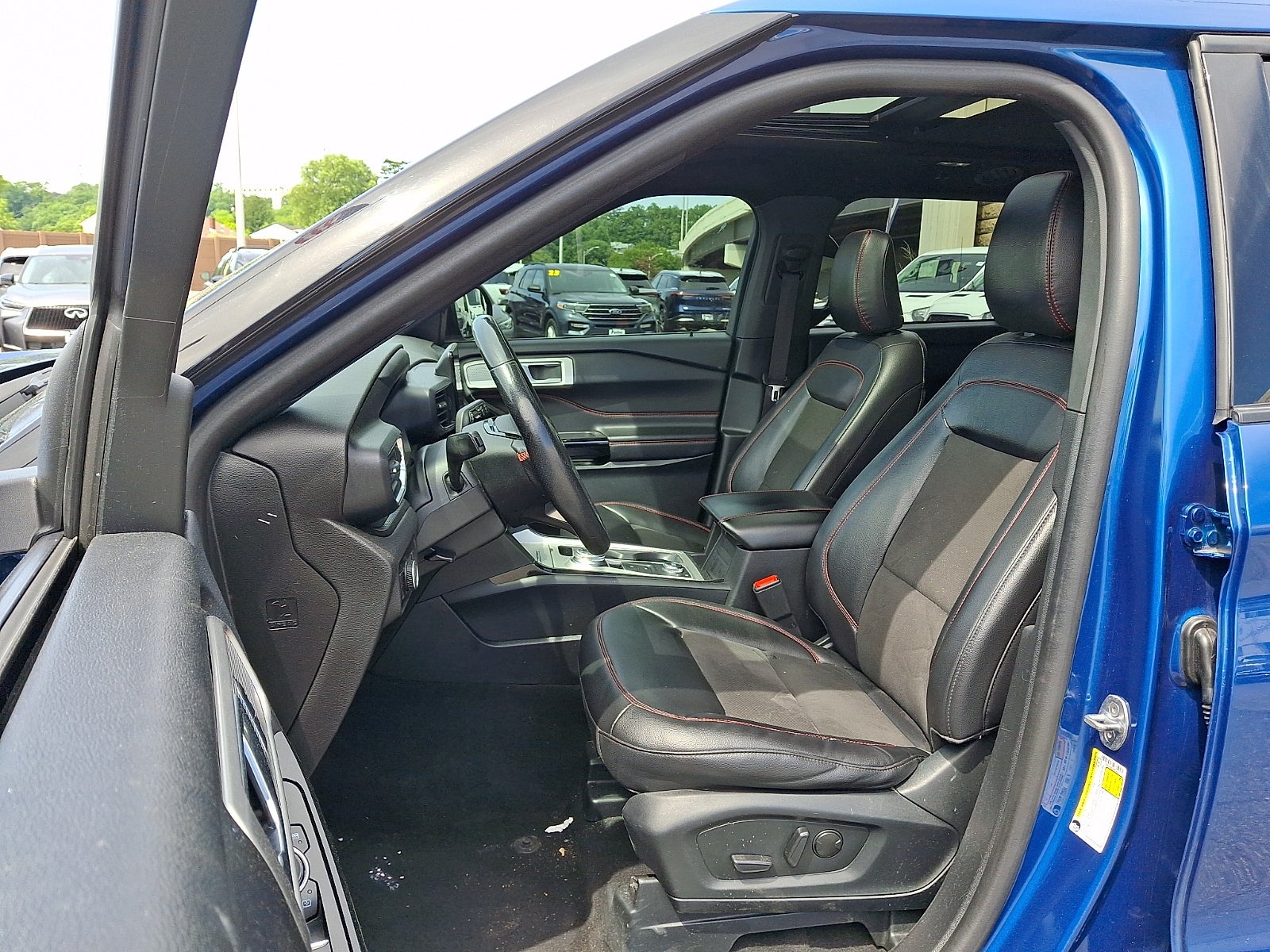 2023 Ford Explorer ST-Line