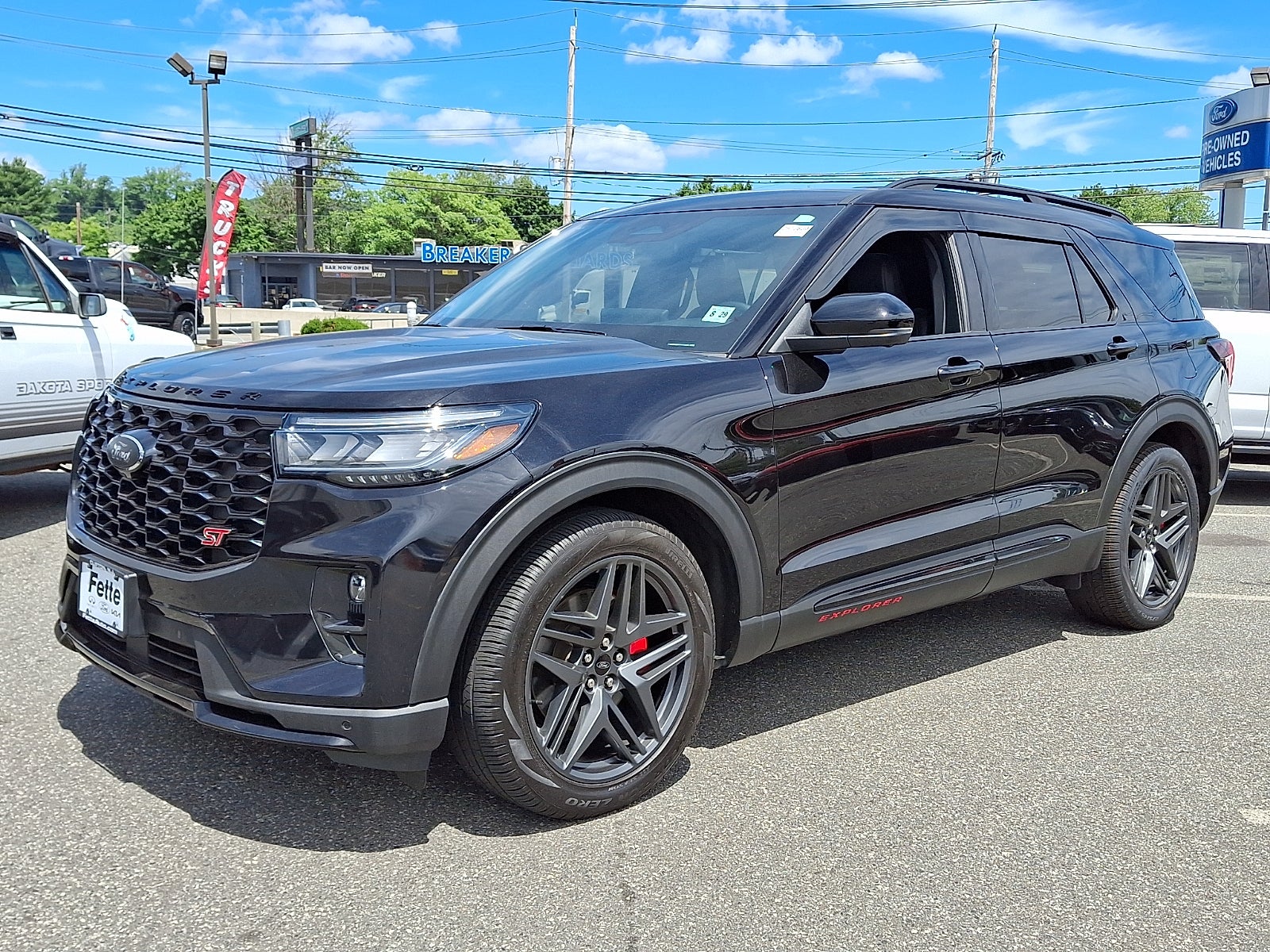 2025 Ford Explorer ST