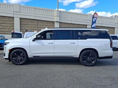 2023 Cadillac Escalade ESV Sport Platinum