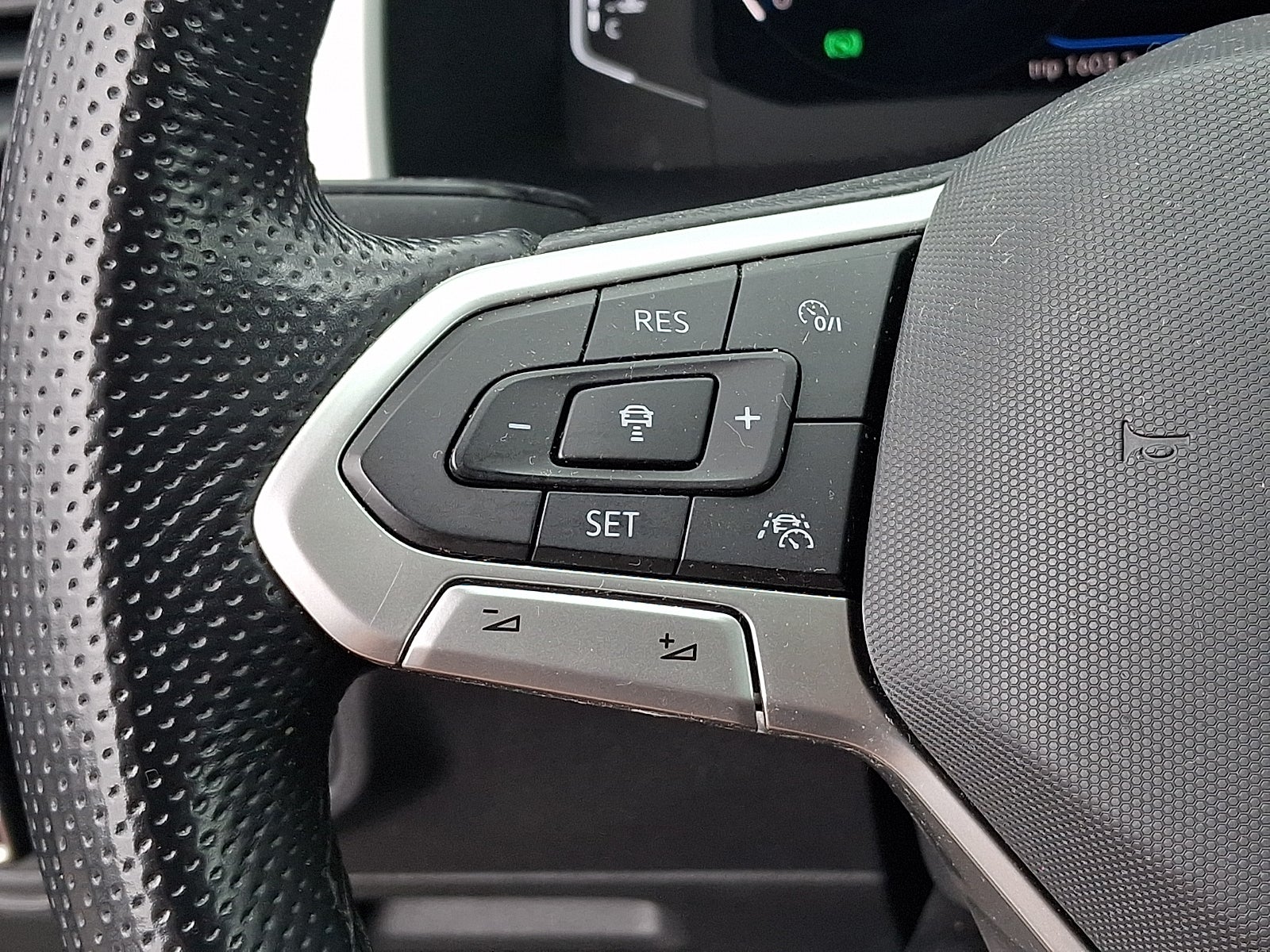 2021 Volkswagen Atlas 3.6L V6 SEL R-Line
