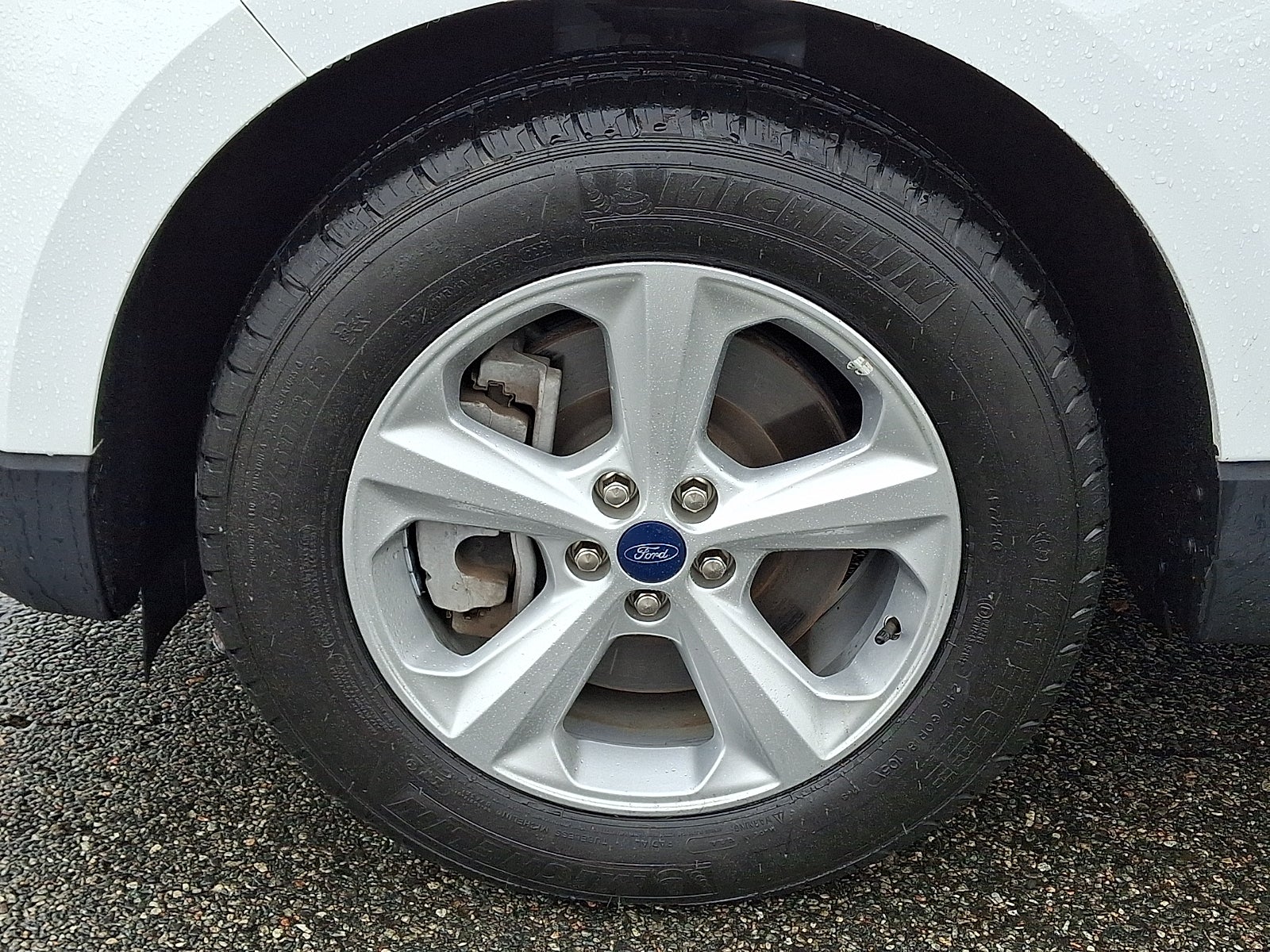 2022 Ford Edge SE