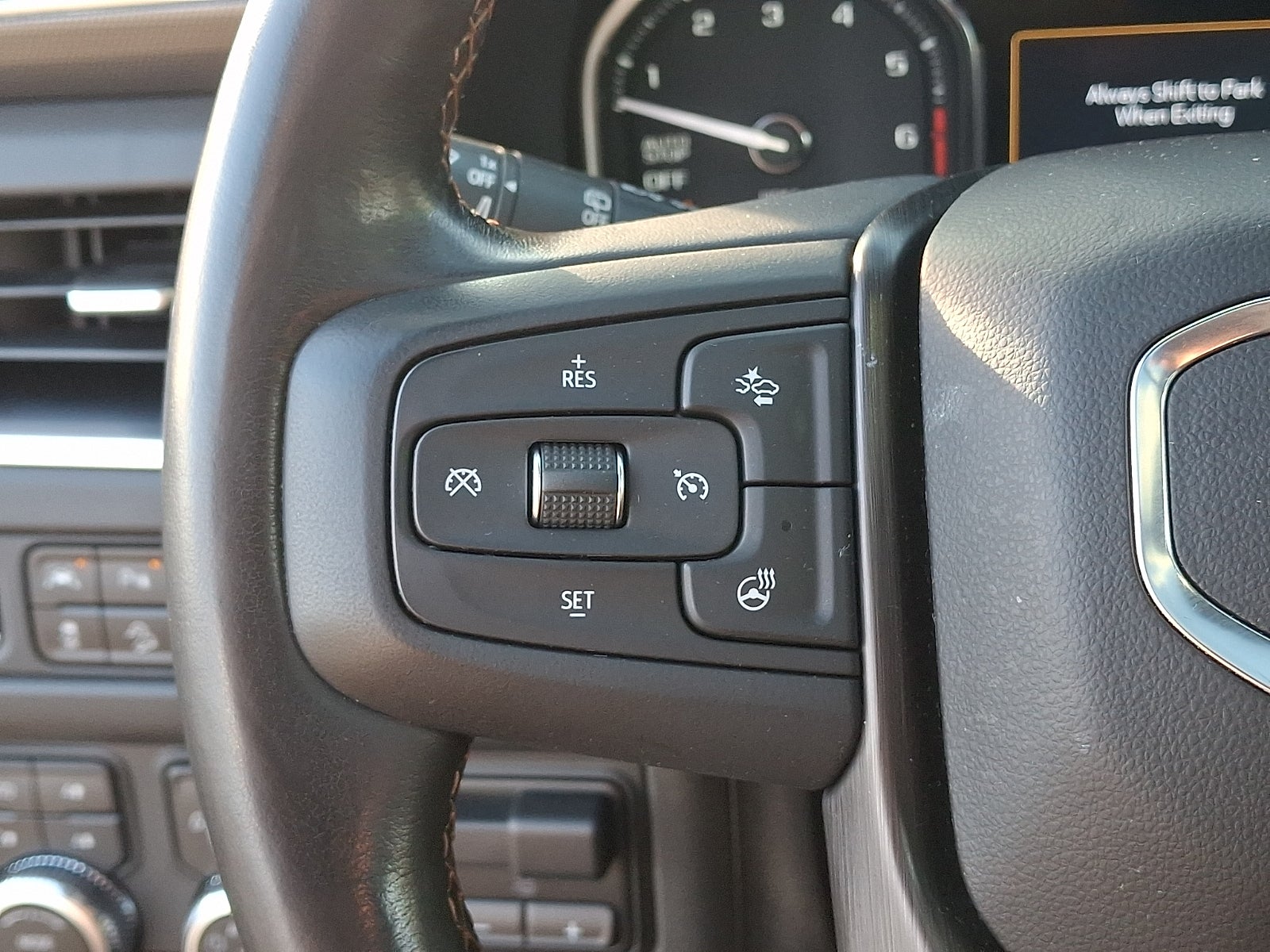 2021 GMC Yukon 4WD AT4