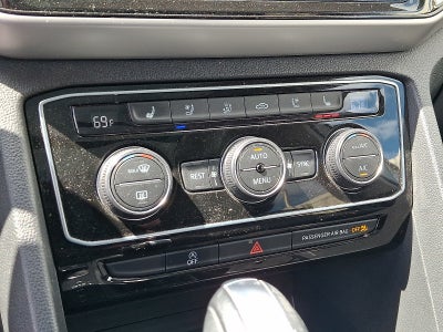 2023 Volkswagen Atlas 3.6L V6 SEL Premium R-Line