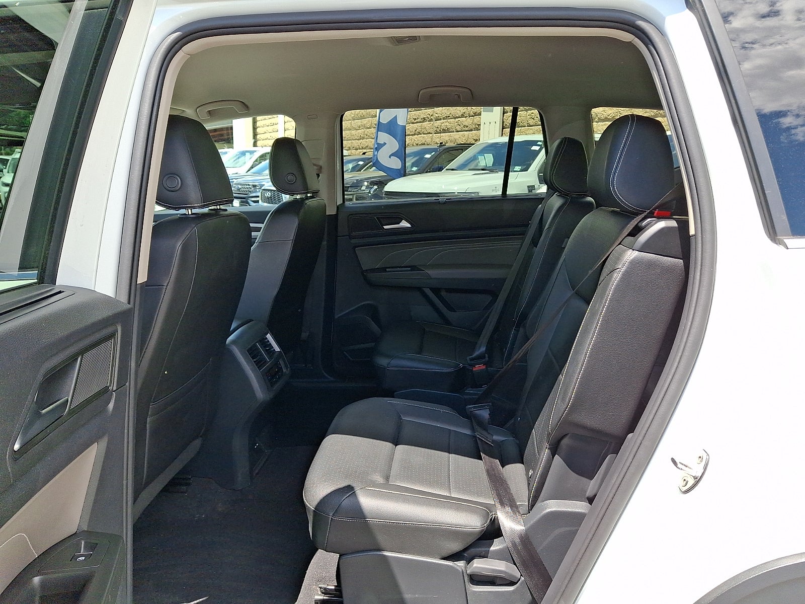 2023 Volkswagen Atlas 2.0T SE w/Technology