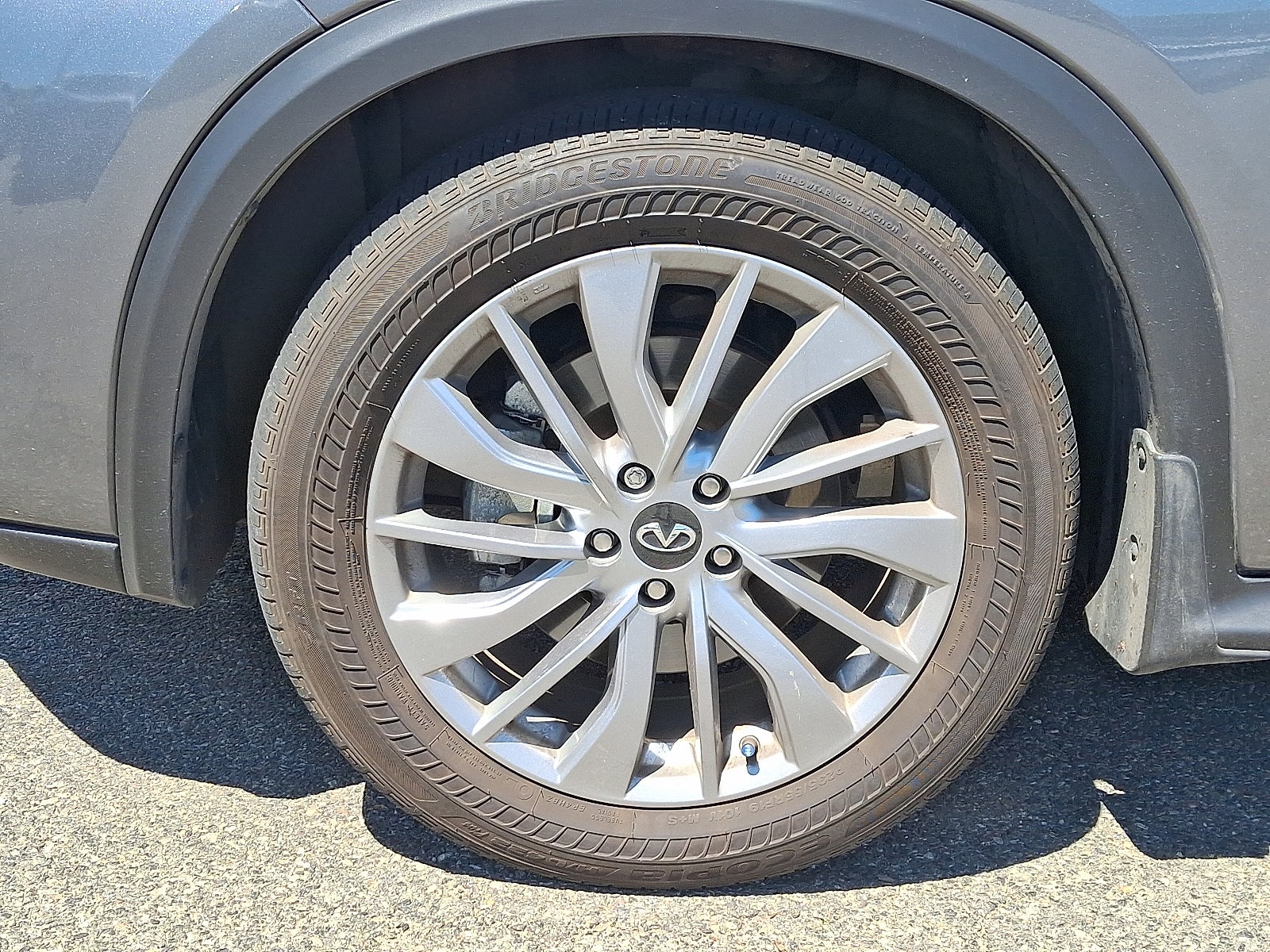 2023 INFINITI QX50 LUXE AWD