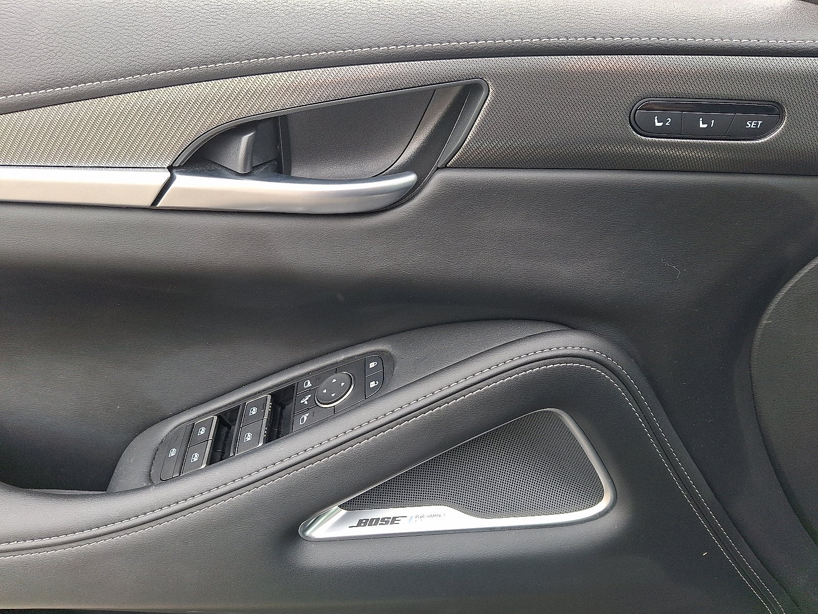 2025 INFINITI QX60 LUXE AWD