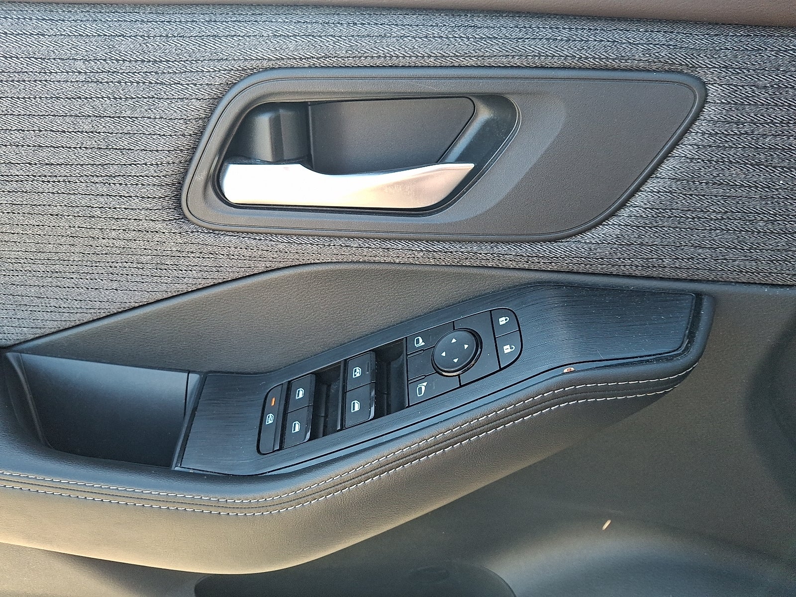 2022 Nissan Rogue SV Intelligent AWD
