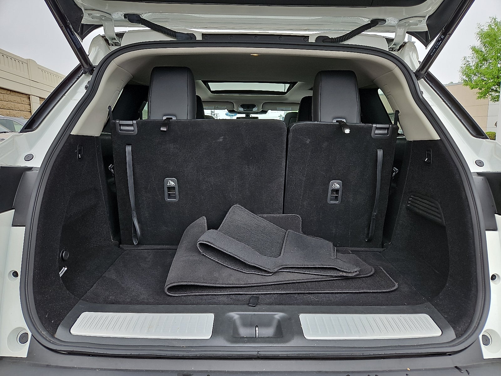 2023 INFINITI QX60 LUXE AWD