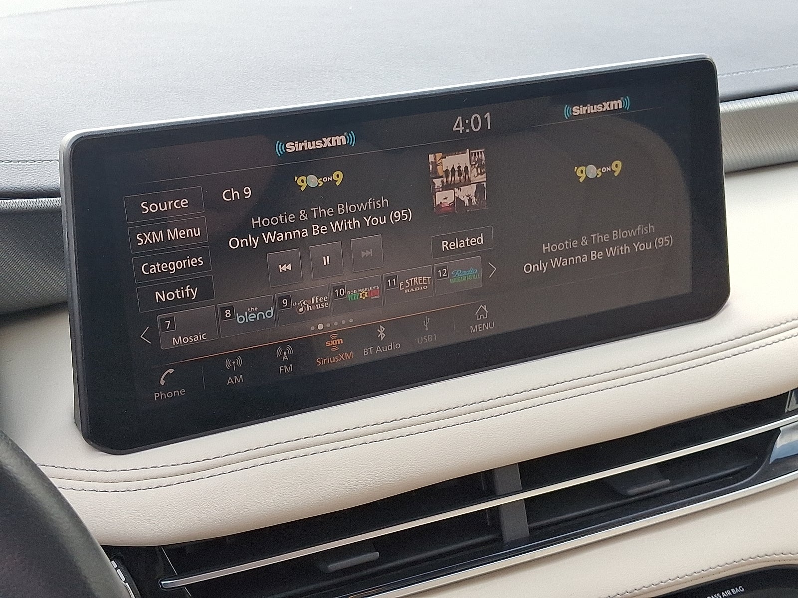 2022 INFINITI QX60 LUXE AWD