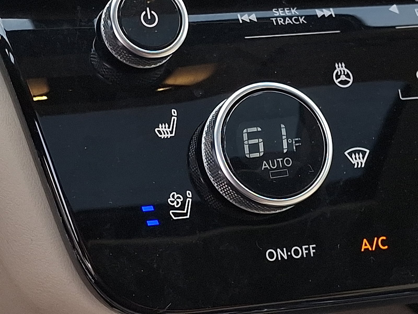 2022 INFINITI QX60 LUXE AWD
