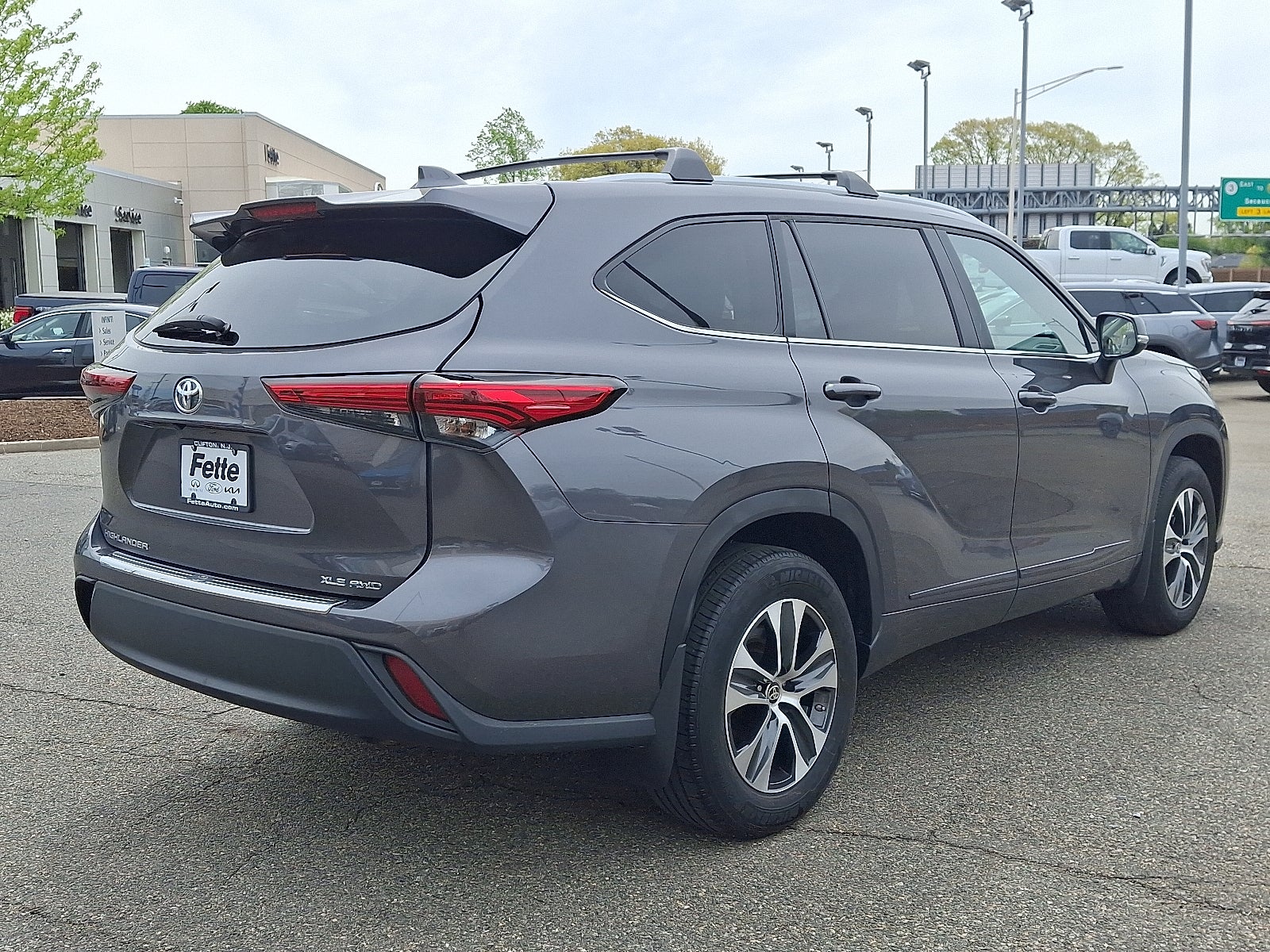 2023 Toyota Highlander XLE