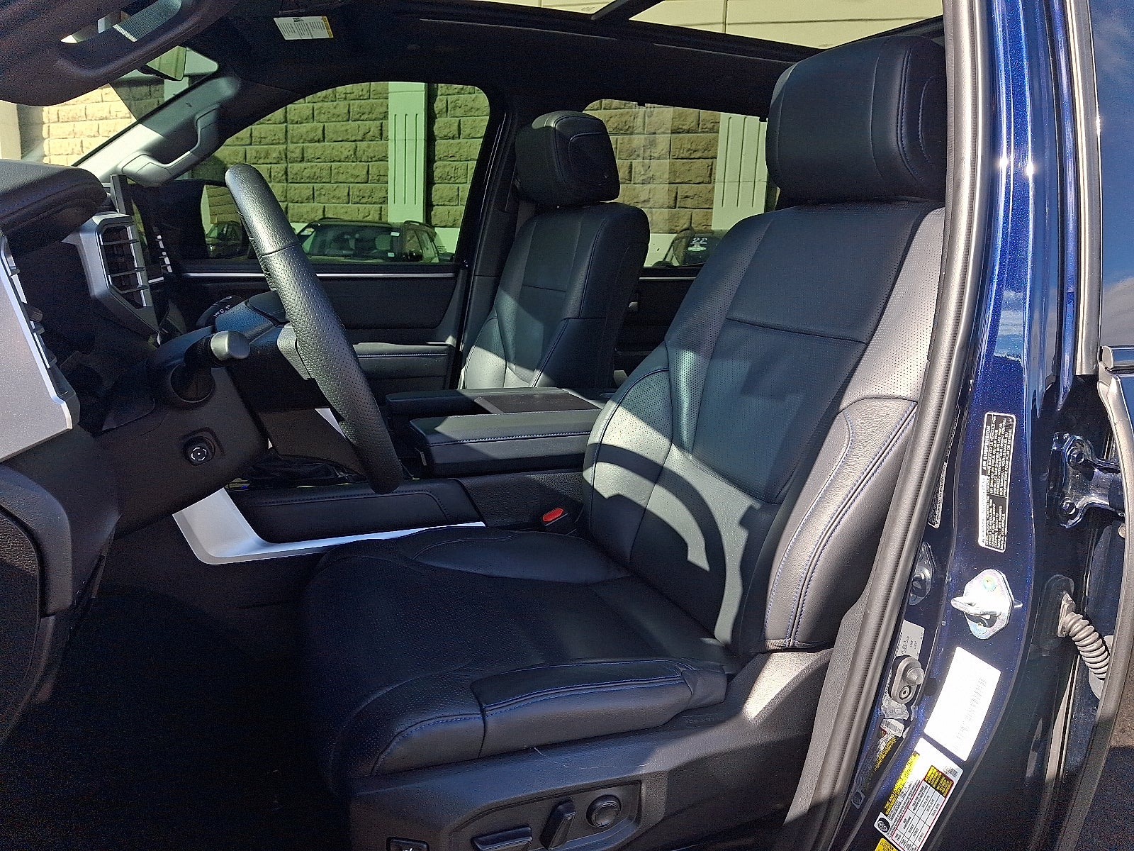 2022 Toyota Tundra Hybrid Platinum