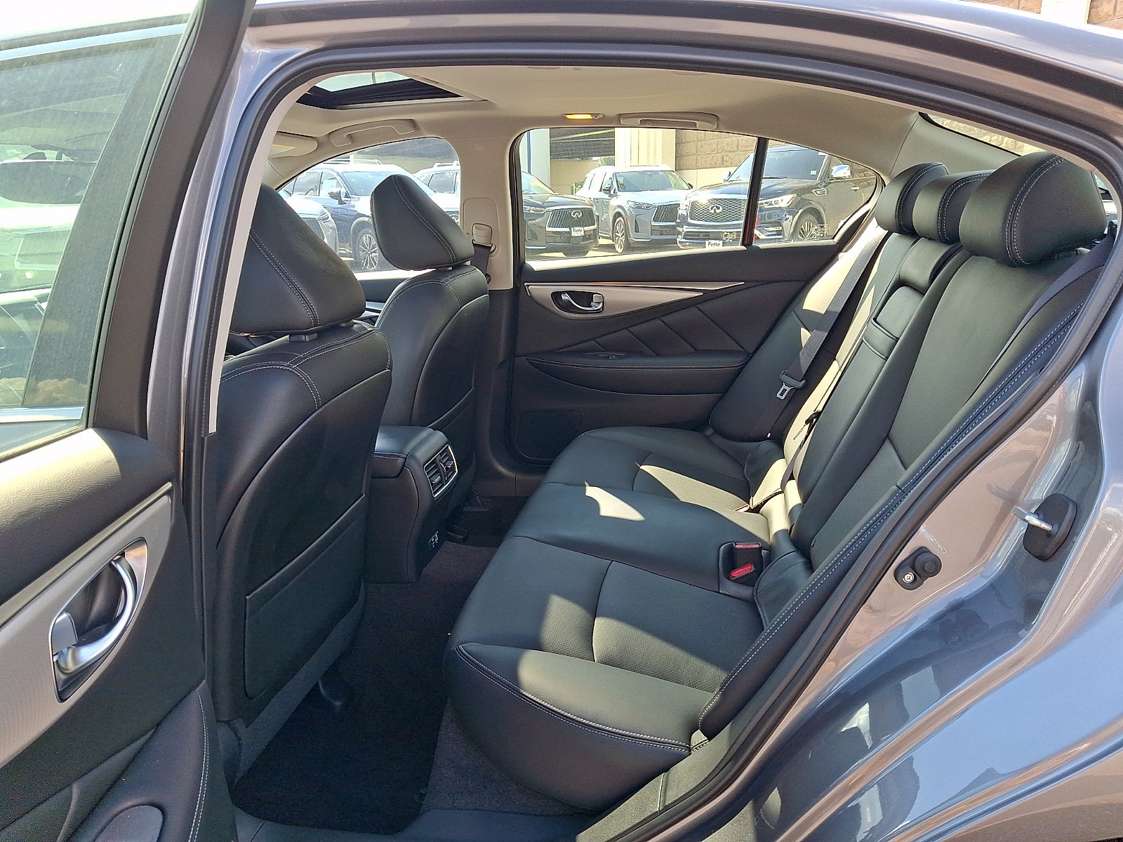 2023 INFINITI Q50 LUXE AWD