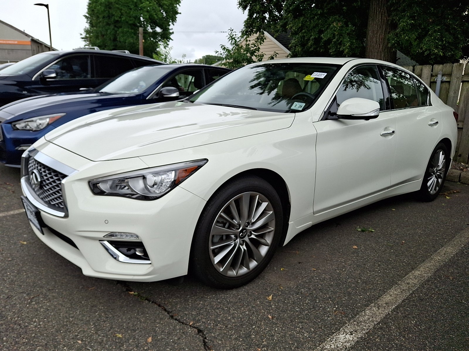 2023 INFINITI Q50 LUXE AWD