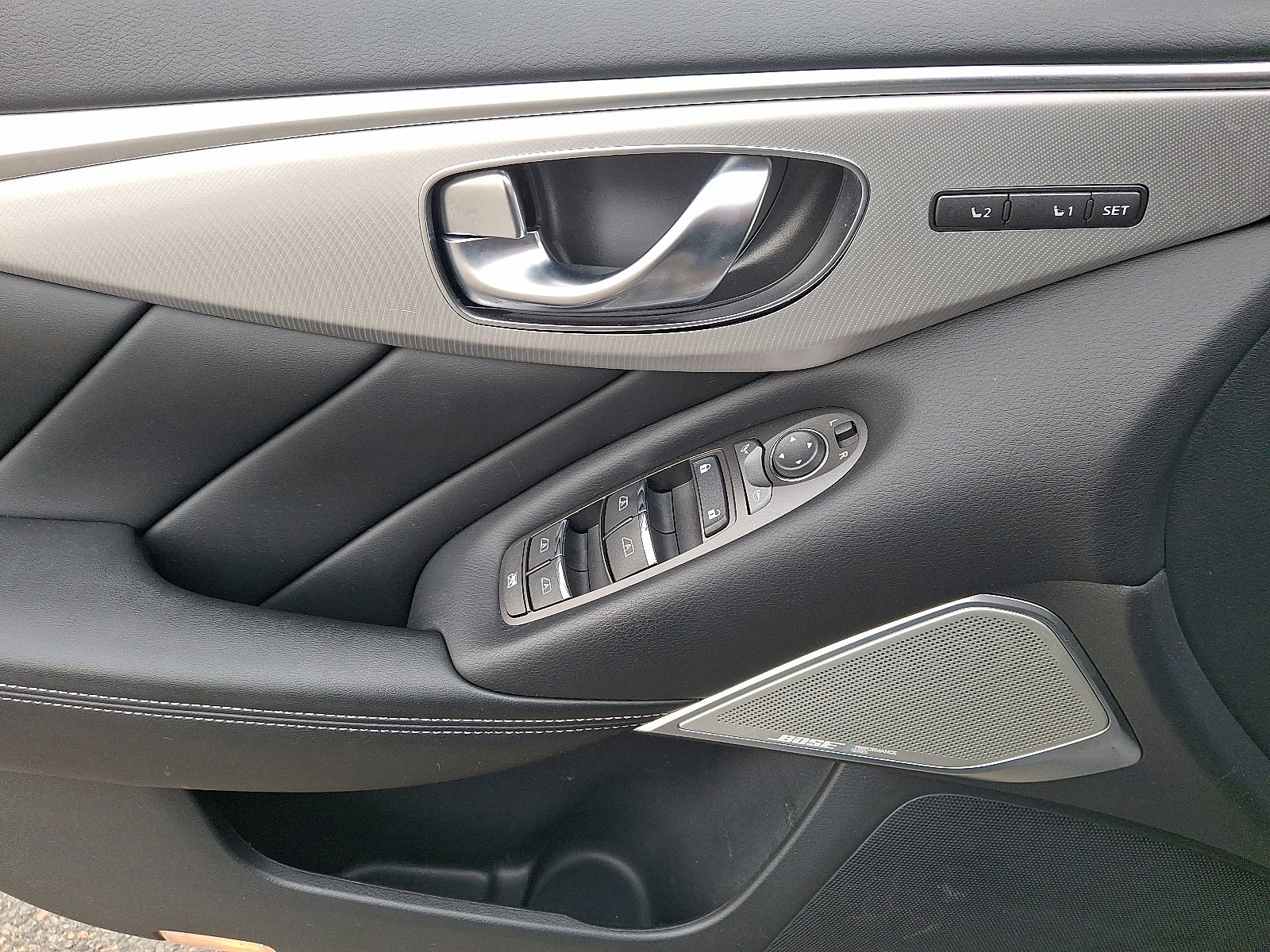 2023 INFINITI Q50 LUXE AWD