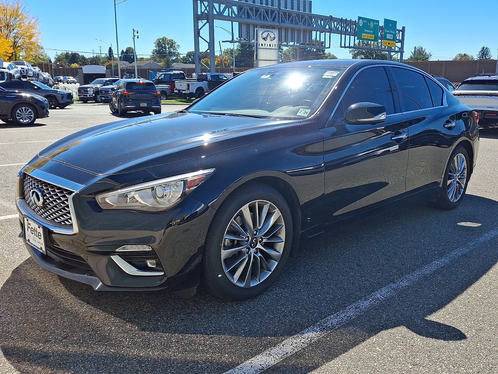 2023 INFINITI Q50 LUXE AWD