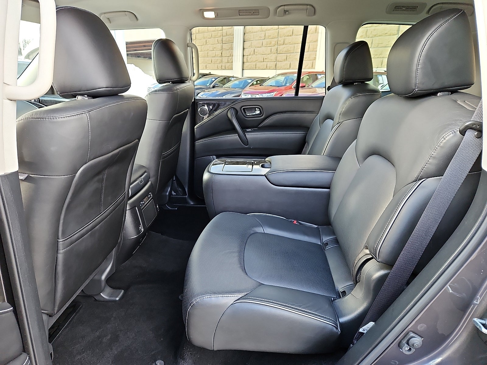 2023 INFINITI QX80 LUXE AWD
