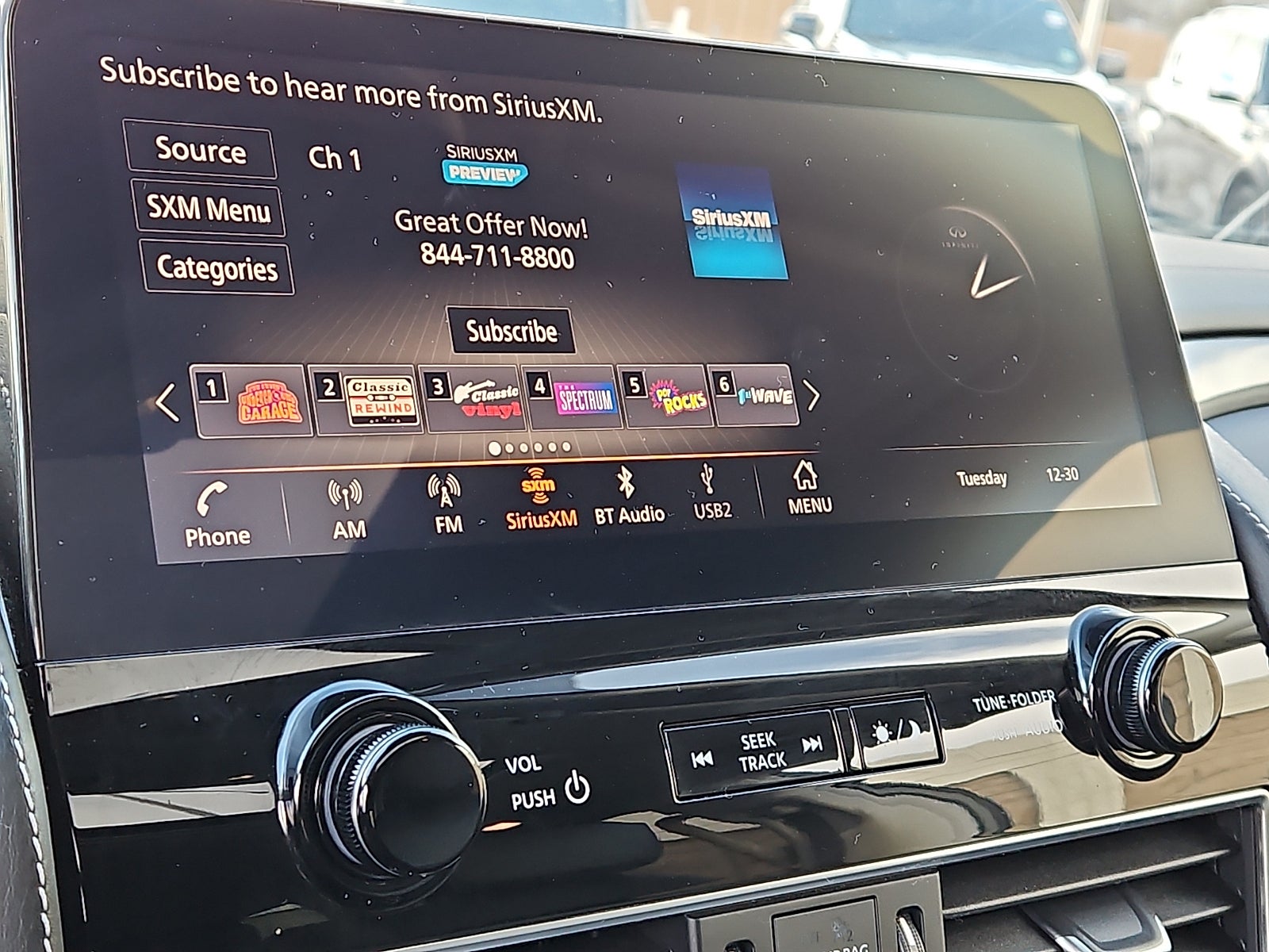 2023 INFINITI QX80 LUXE AWD